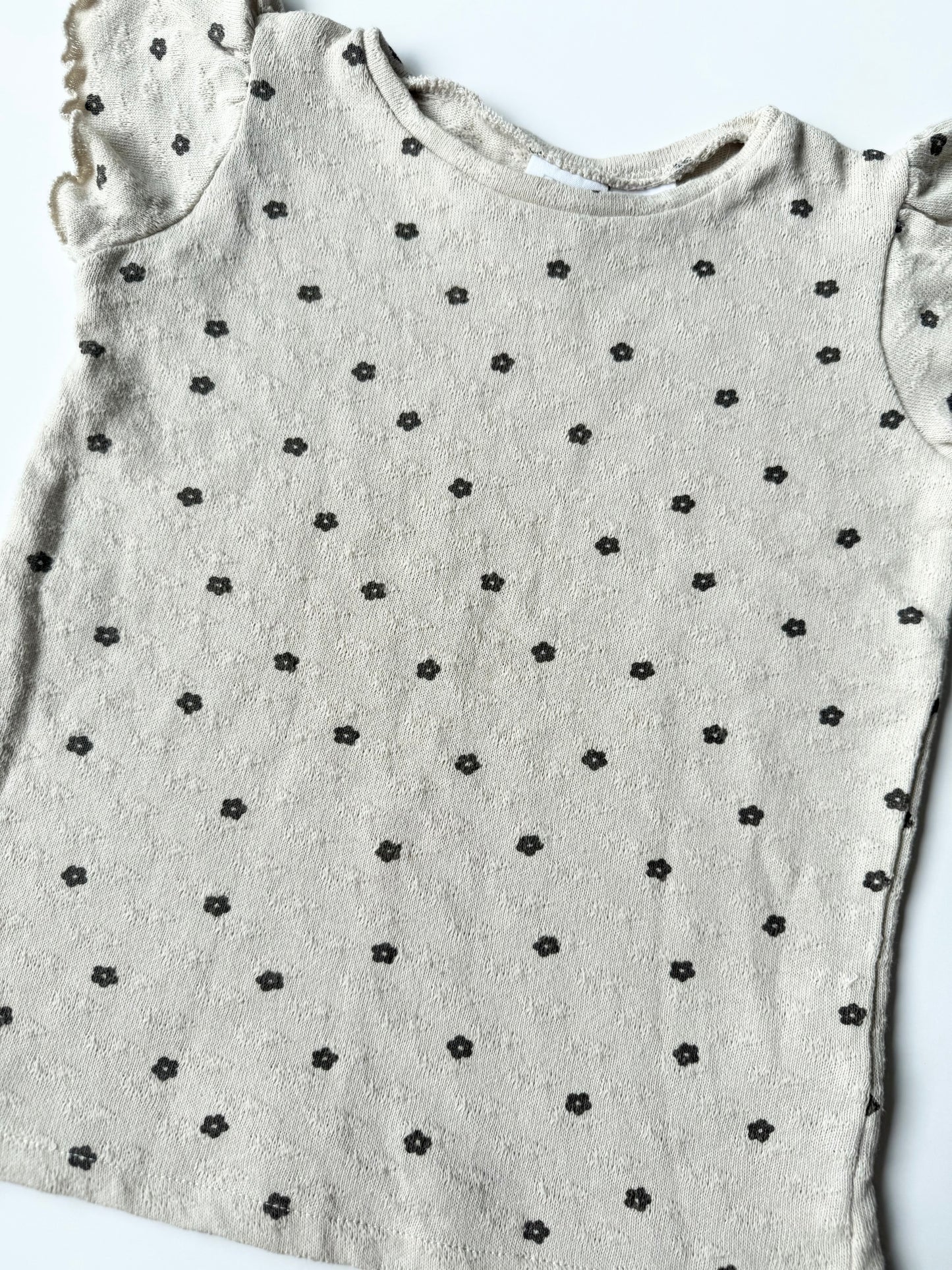 Zara Beige & Black Flowers Textured Short Sleeve Top (4-5 Years)
