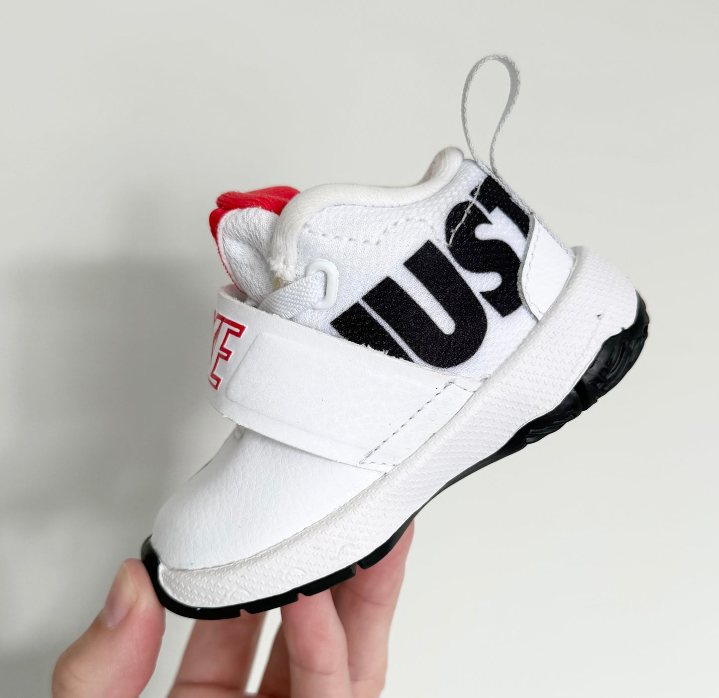 Nike Team Hustle D 8 White & Black & Red Accents High Top Stretch Lace & Velcro Sneakers (3)