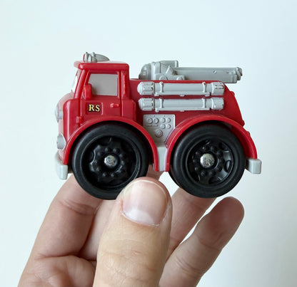 Fisher-Price Little People Disney Pixar Cars 2 Red Fire Truck Wheelie