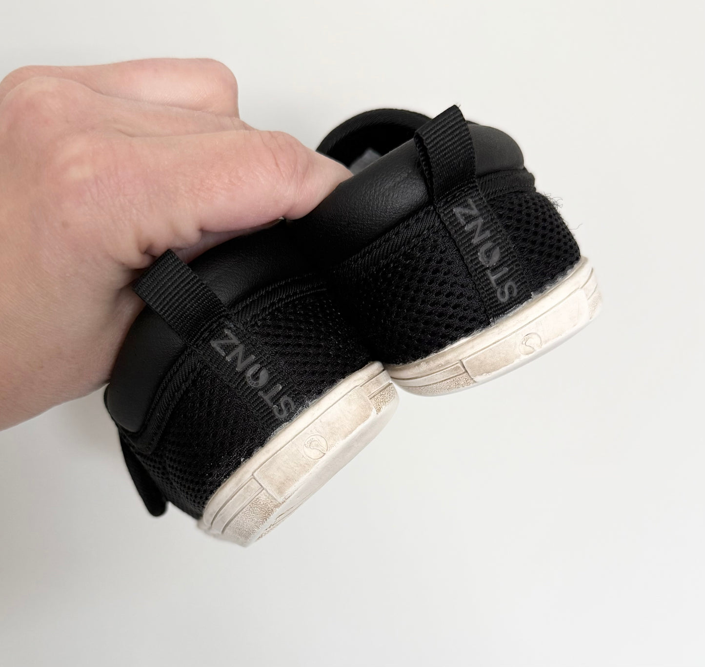 Stonz Black Cruiser Velcro Sneakers - Toddler (9T)