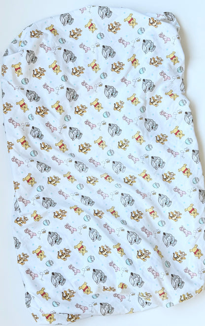 Disney Baby White Winnie the Pooh Crib Sheet (2)
