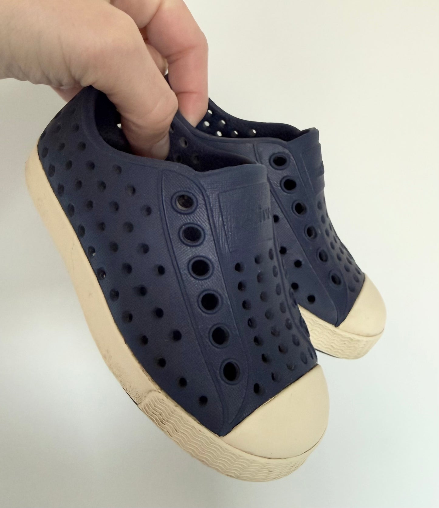 Native Navy Jefferson Slip Ons (5)