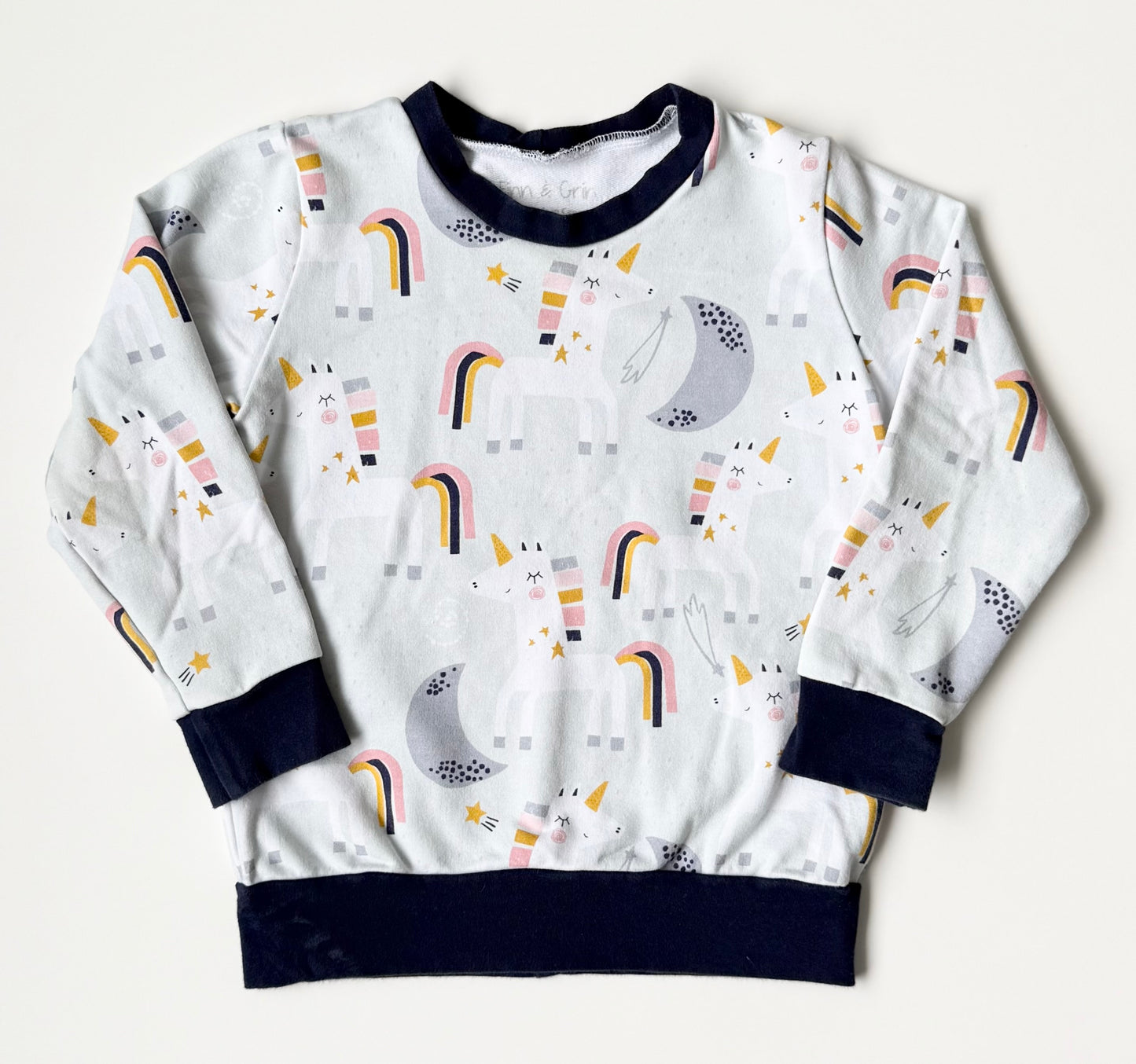 Finn & Grin Blue Unicorns Sweater (2T)