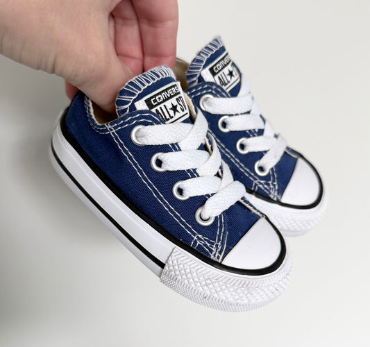 Converse Blue Lace Up Sneakers (3)