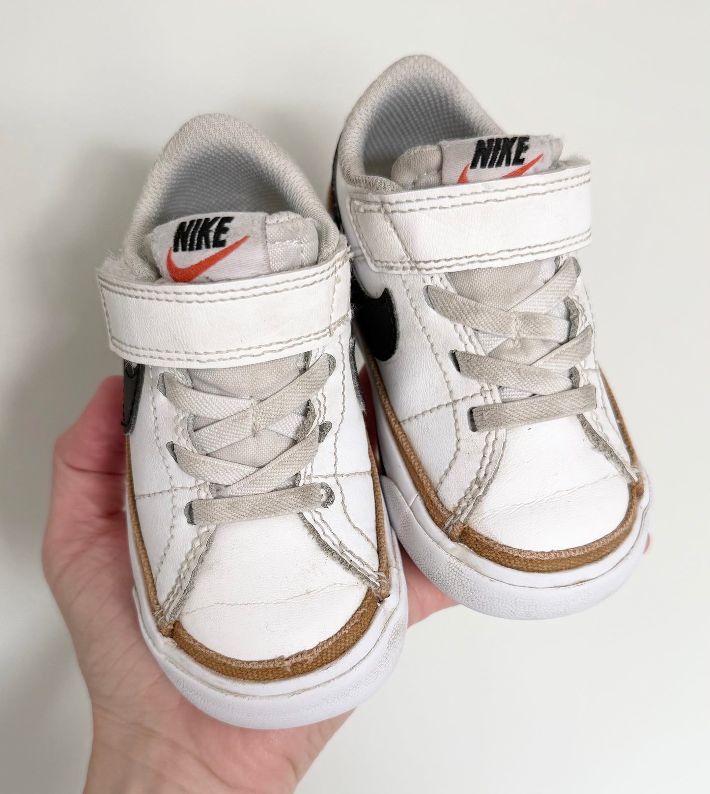 Nike Court Legacy White & Tan Trim Stretch Lace & Velcro Sneakers (6)