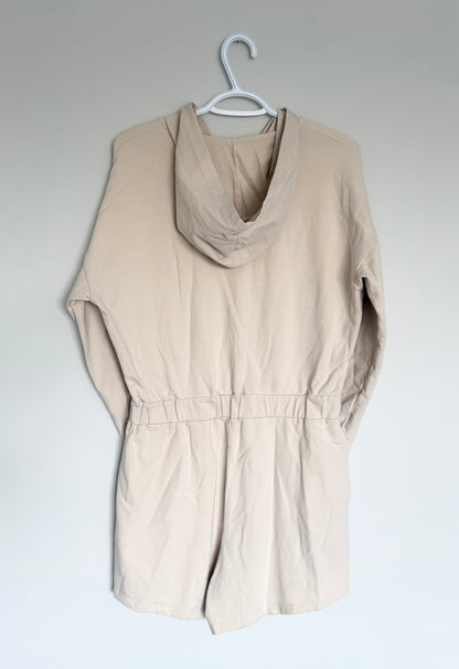 Women’s Smash + Tess The Malibu Cinch Shorty Romper in Natural Shimmer or Oatmeal (Small)