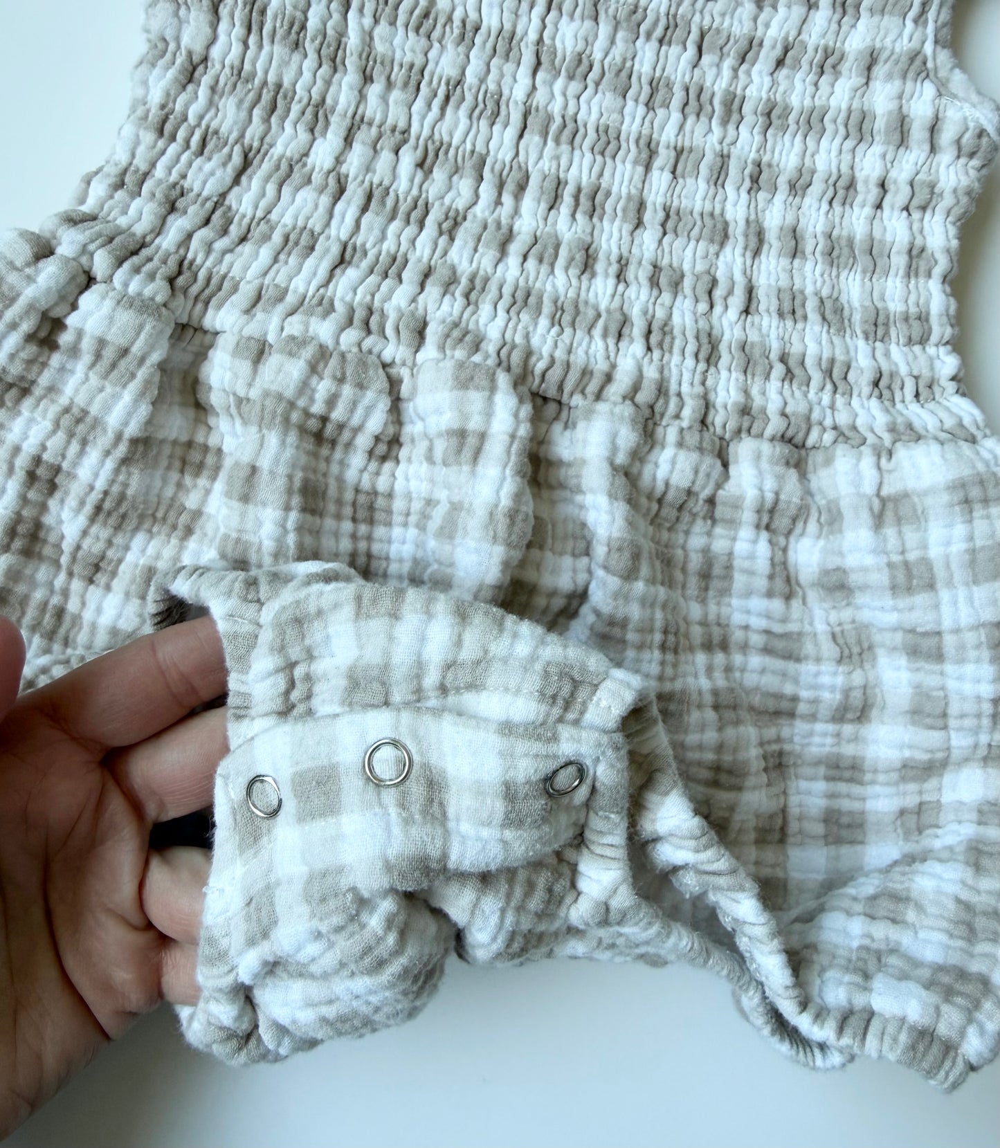 Alice + Ames White & Beige Gingham Muslin Tank Bubble Romper (3T)