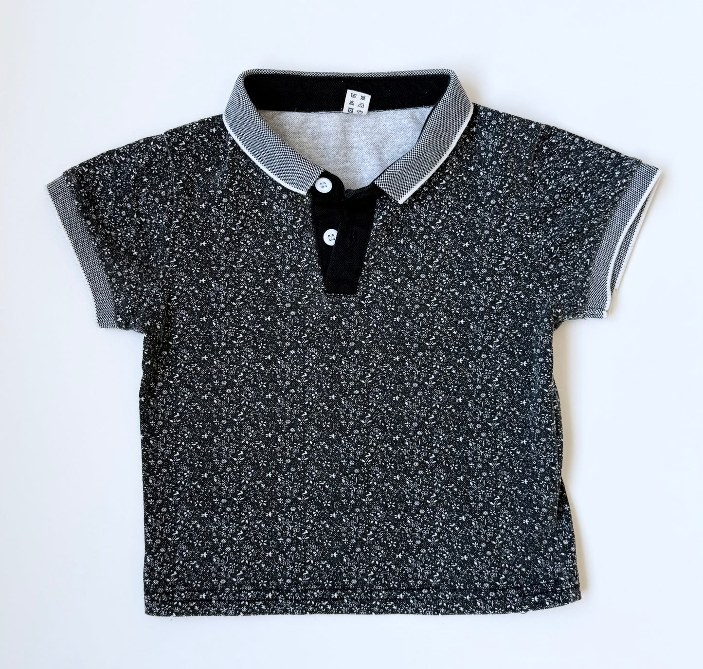 Power Bear Black & Dainty White Florals Collared Button Front T-Shirt (2T)