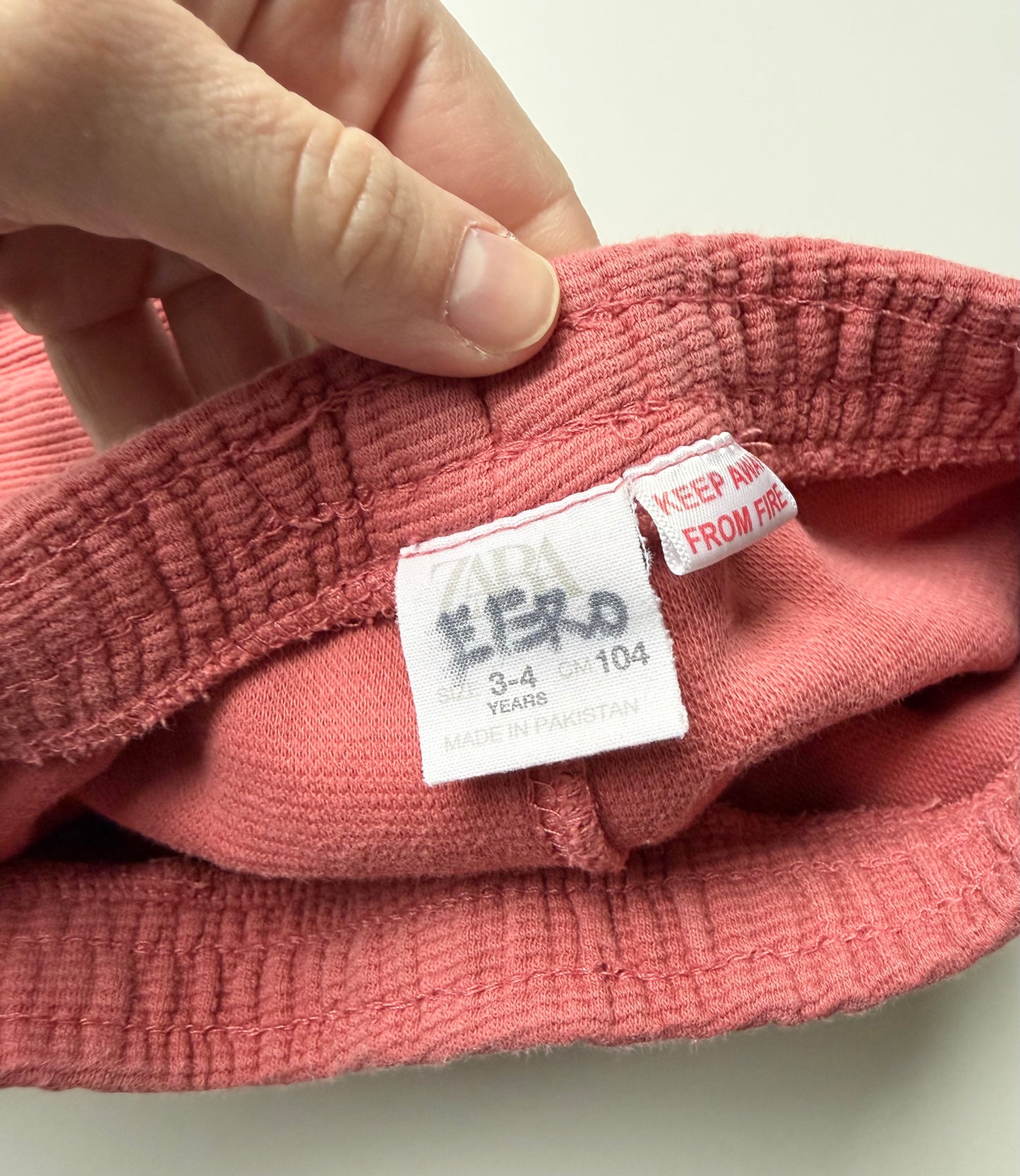 Zara Pink Ribbed Sweat Shorts (3-4 Years)
