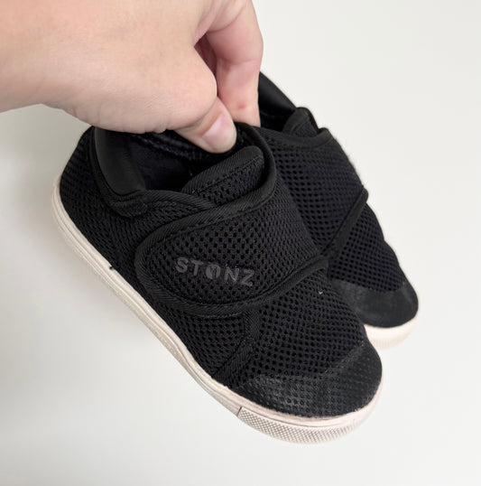 Stonz Black Cruiser Velcro Sneakers - Toddler (7)
