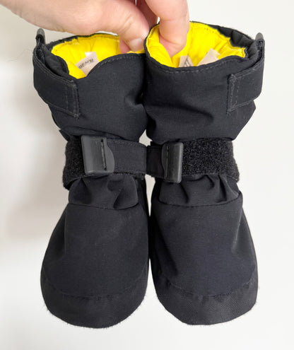 MEC Black Toaster Booties (Medium)