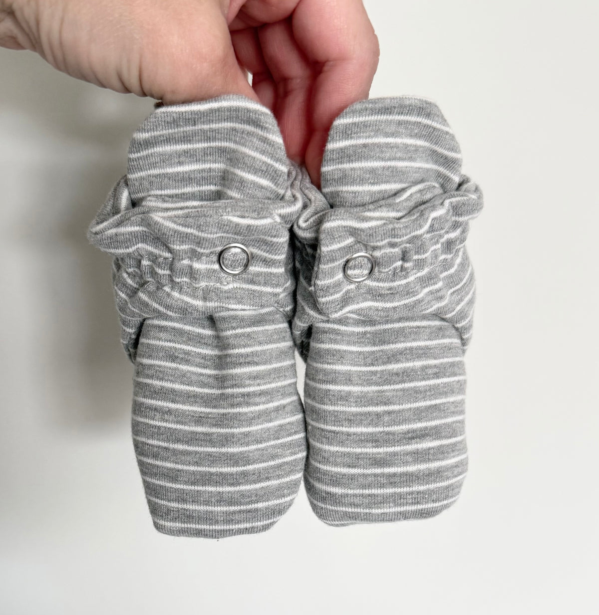 Robeez Grey Stripes & Stars Booties (1)