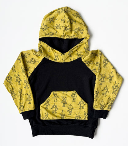 Finn & Grin Black & Yellow Robots Hoodie (2T)