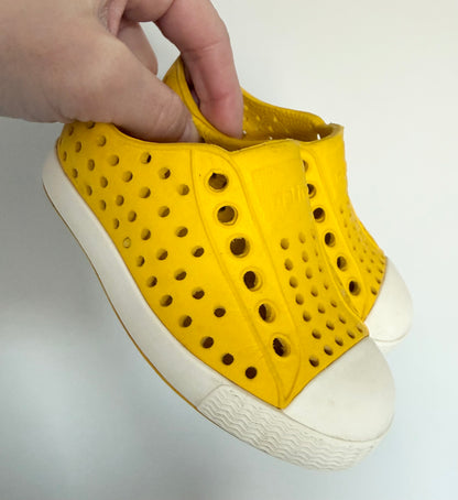 Native Yellow Jefferson Slip Ons (4)