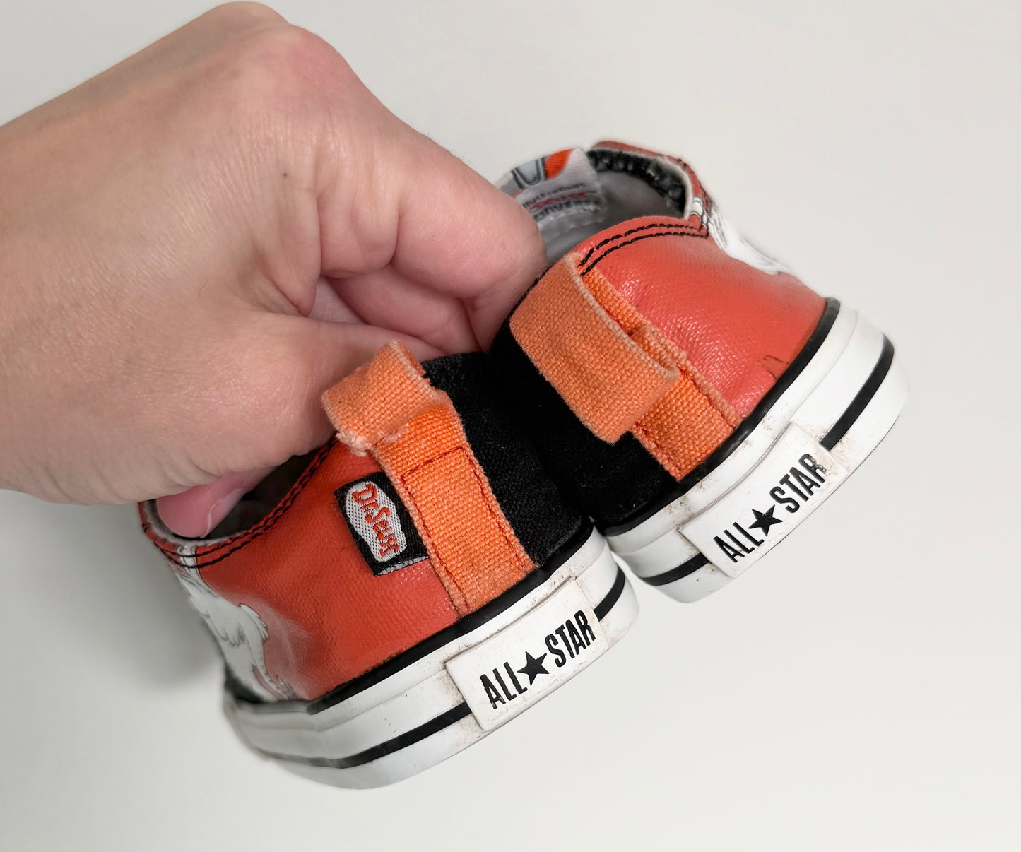 Converse x Dr.Seuss Horton Hears A Who Black & Red Velcro Sneakers (10)