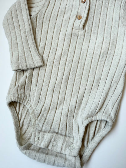 Zara Off White Ribbed Long Sleeve Bodysuit (3-6 Months)