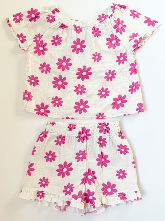 George White & Pink Flowers Short Sleeve & Shorts Set (4T)