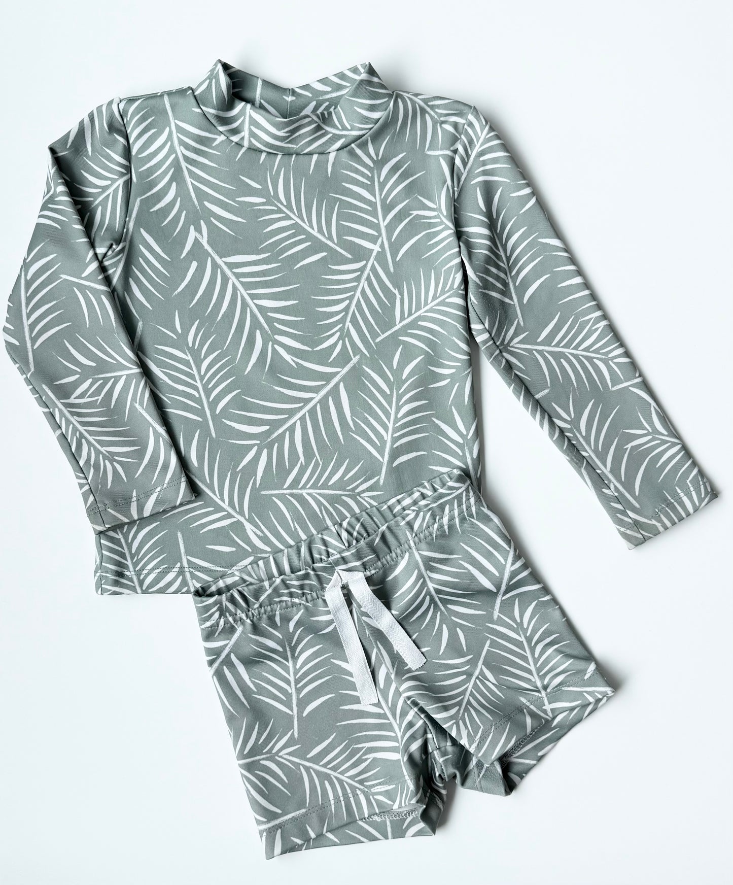 Imagine Perry Green Palm Leaves Long Sleeve & Shorts Two Piece Swimsuit Set (2T)