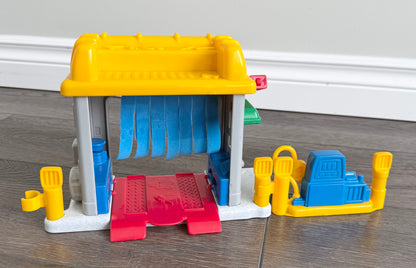 Fisher-Price Little People Road Trip Ready Garage Car Wash Playset