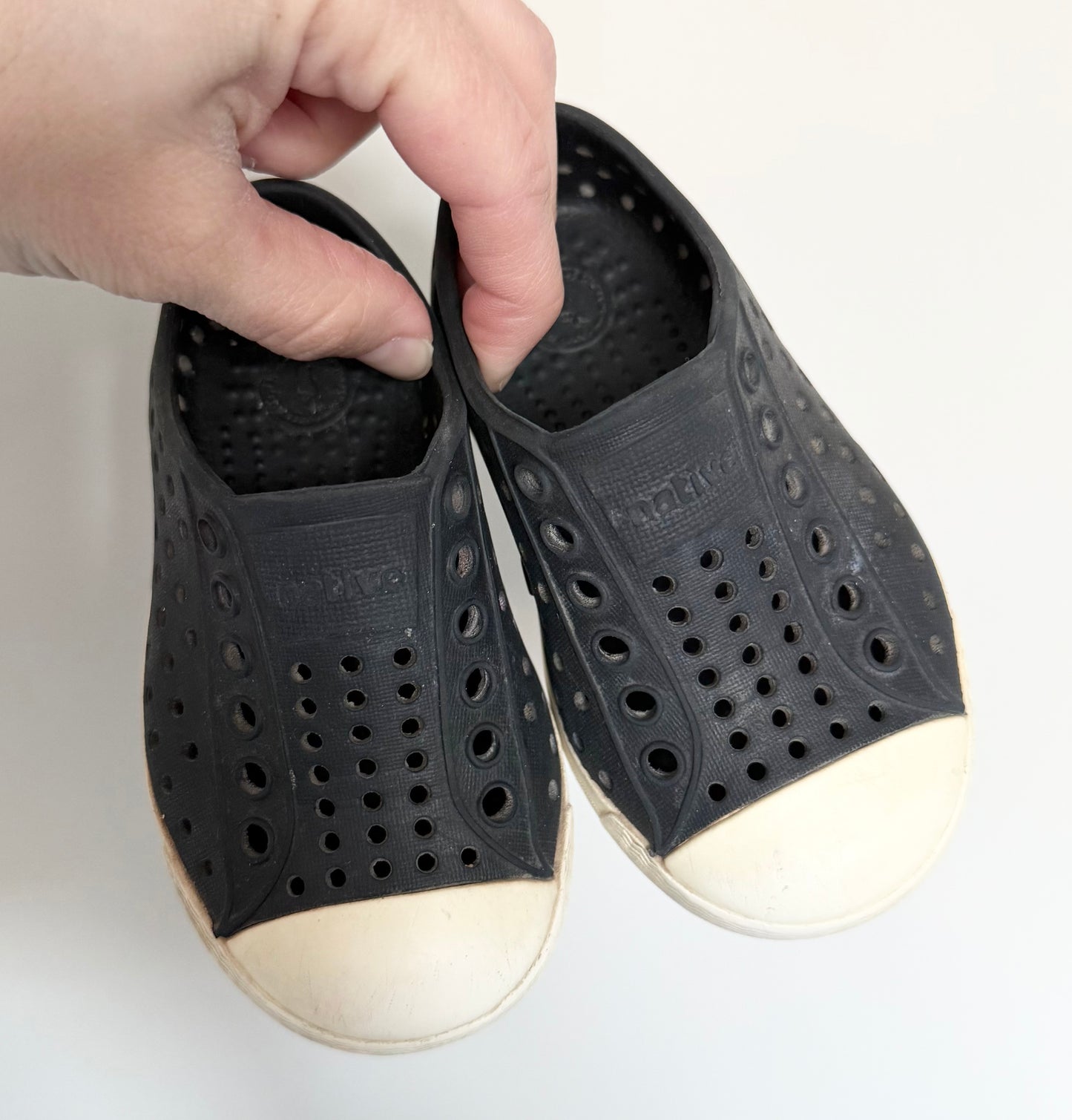 Native Black Jefferson Slip Ons (5)