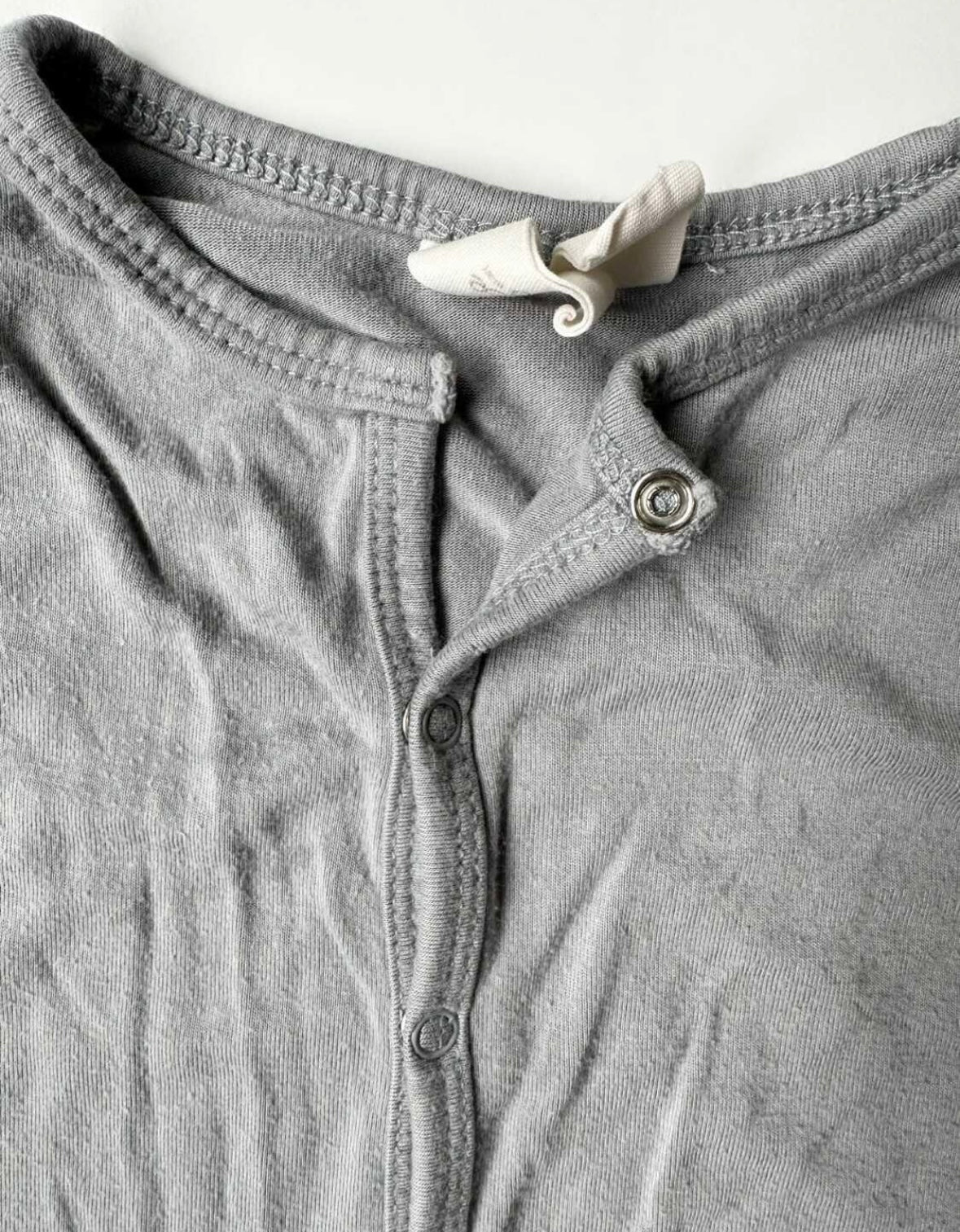 Kyte Graphite Snap Romper (6-12 Months)